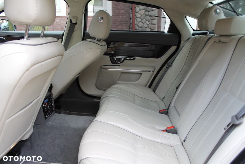 Jaguar XJ 3.0 V6 Kompressor AWD Langversion Portfolio - 6