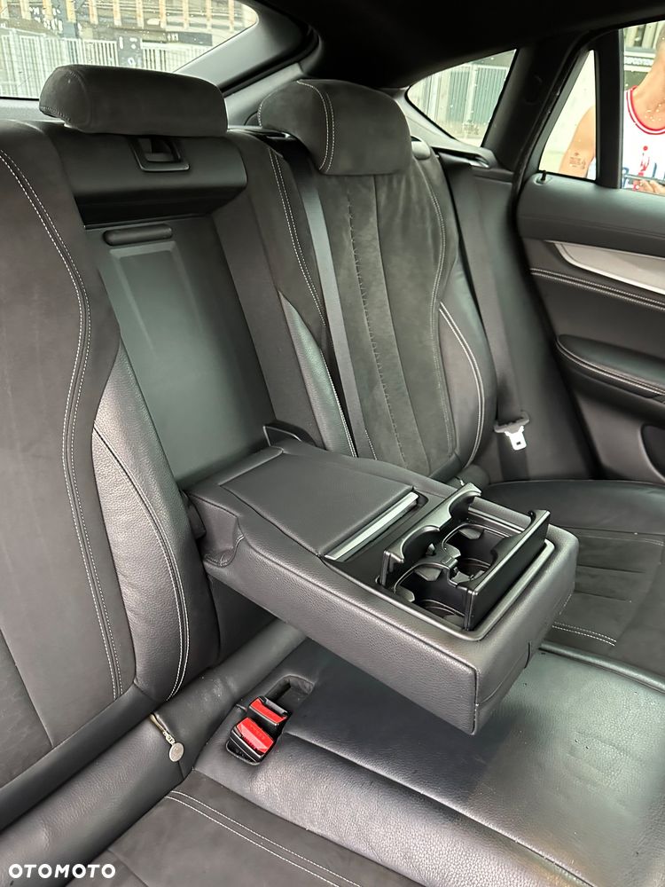 BMW X6 xDrive30d - 23