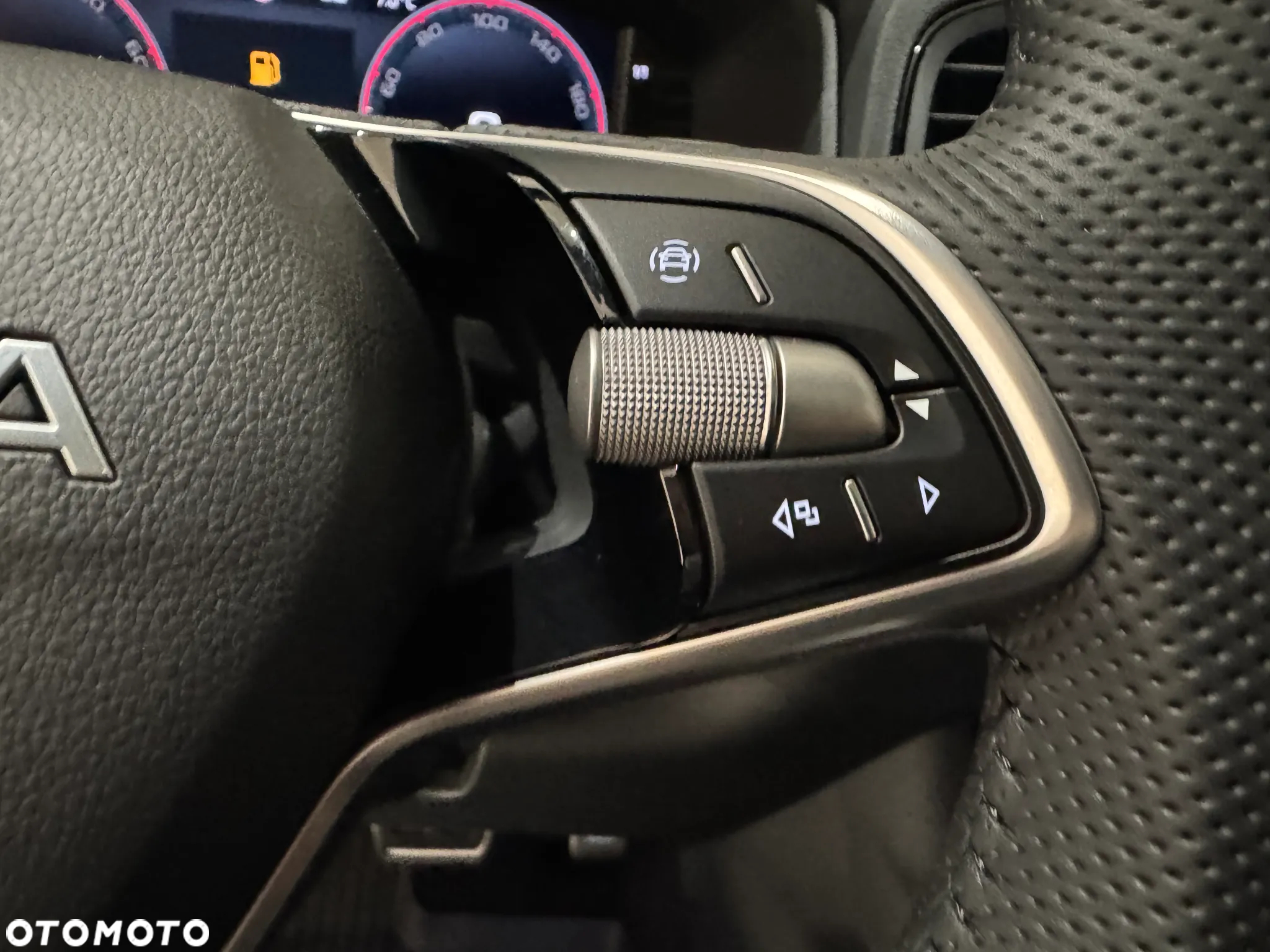 Skoda Karoq 1.5 TSI ACT Sportline DSG - 11