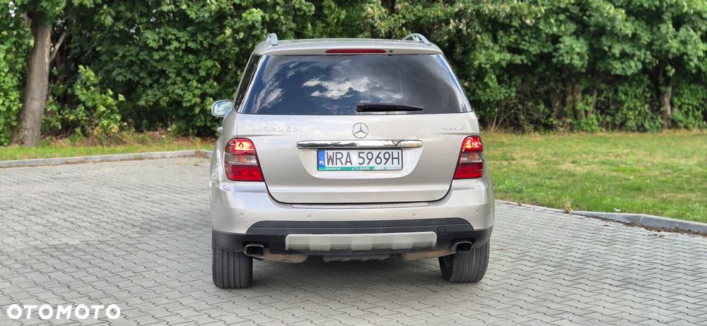 Mercedes-Benz ML 320 CDI 4Matic 7G-TRONIC Edition 10 - 25