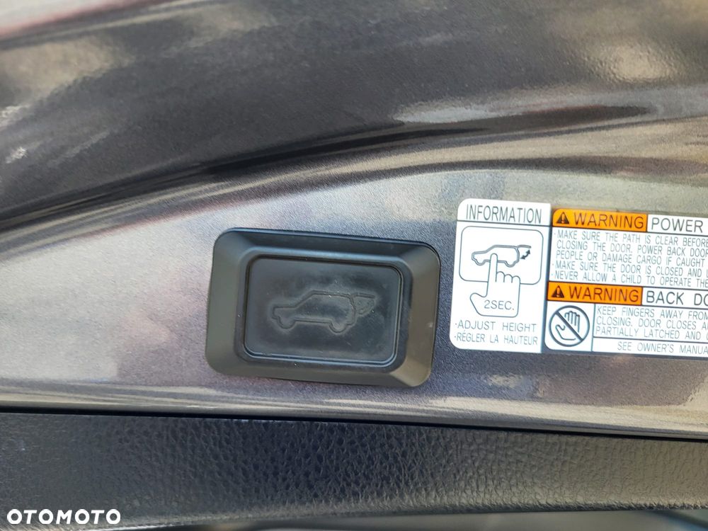 Toyota RAV4 - 18