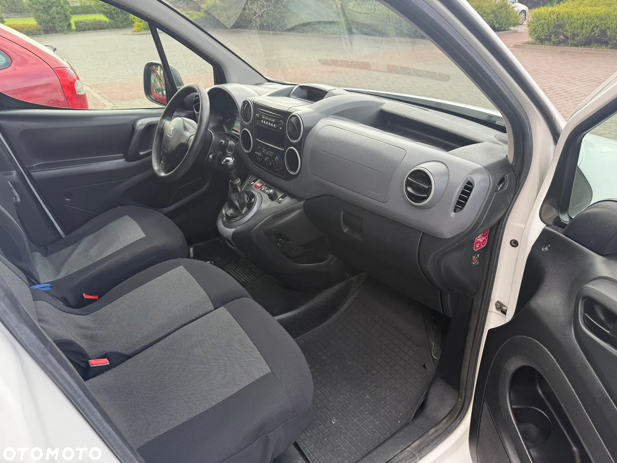 Peugeot PARTNER - 14