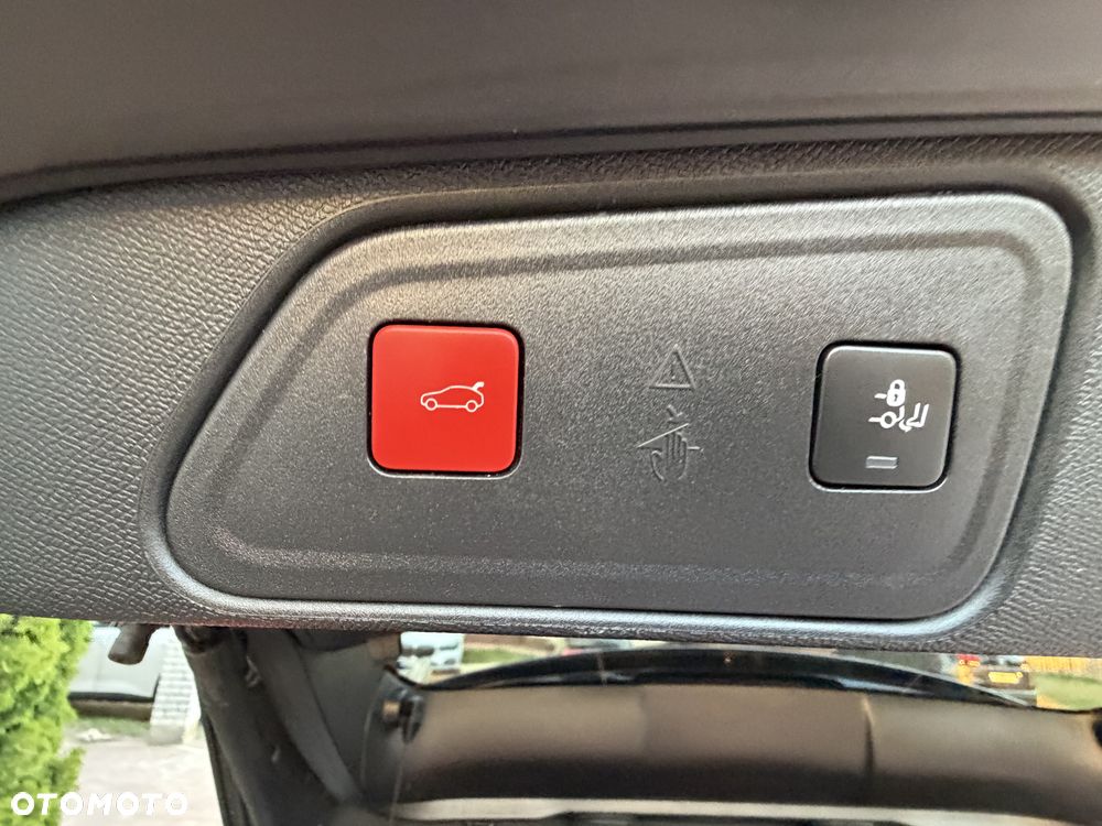 Peugeot 3008 1.5 BlueHDi GT Pack S&S EAT8 - 28