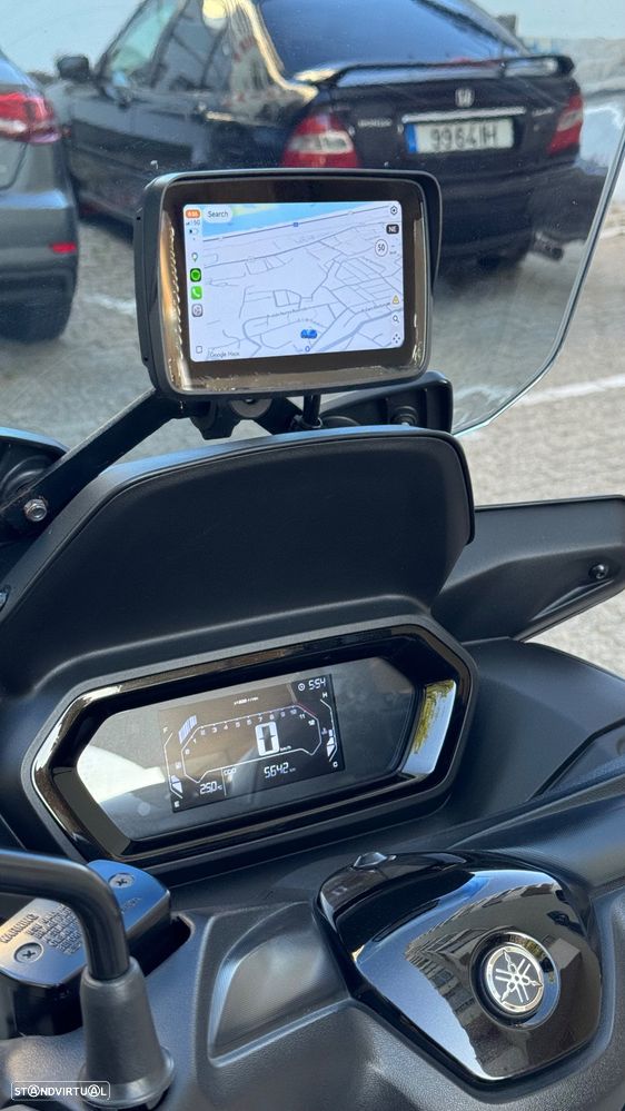 Yamaha X-Max - 7