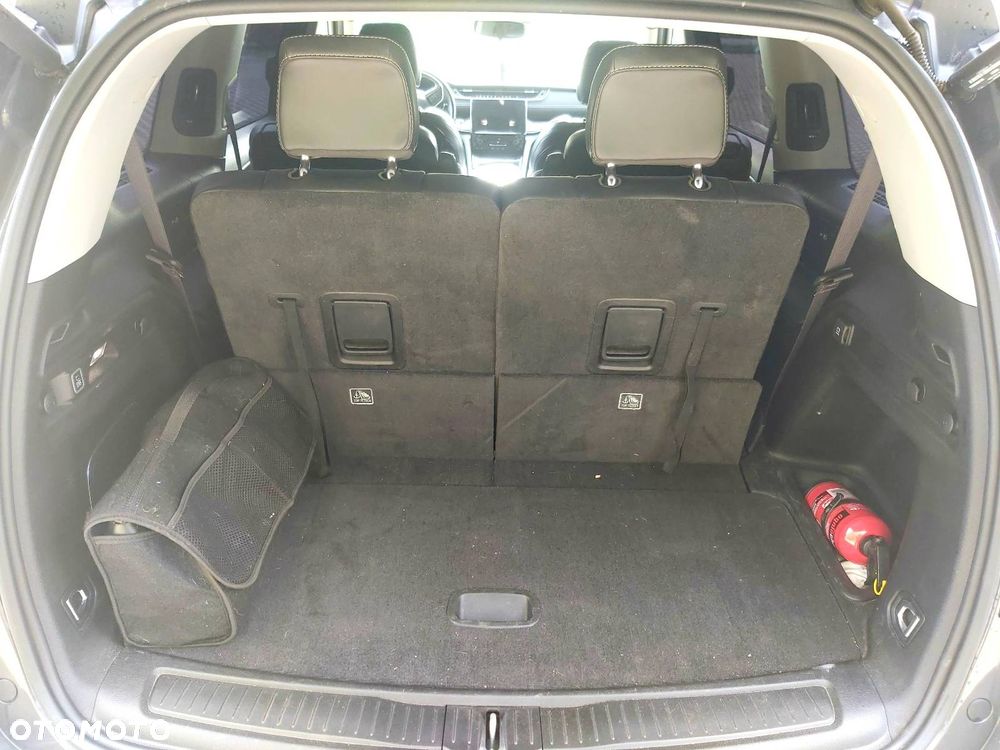 Jeep Grand Cherokee - 14