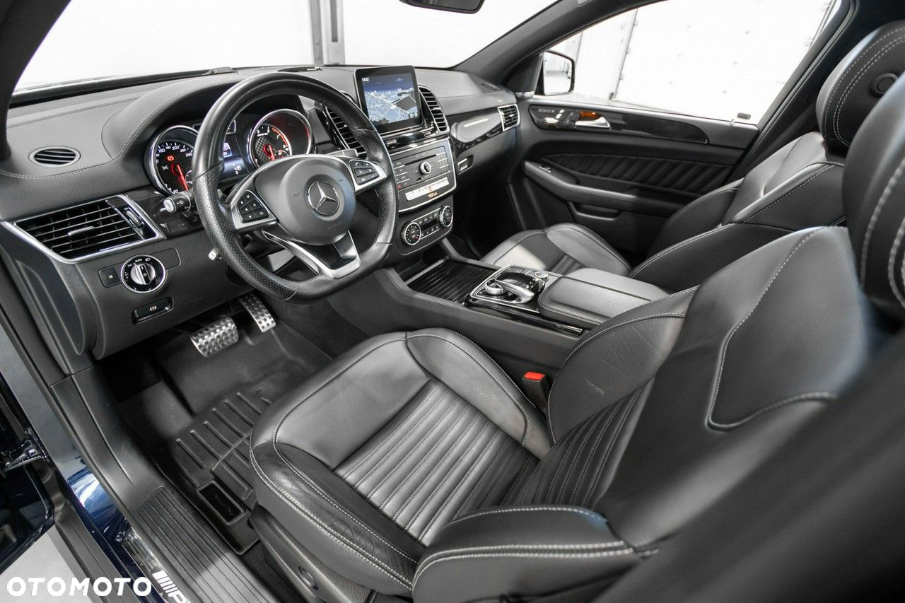 Mercedes-Benz GLE - 23