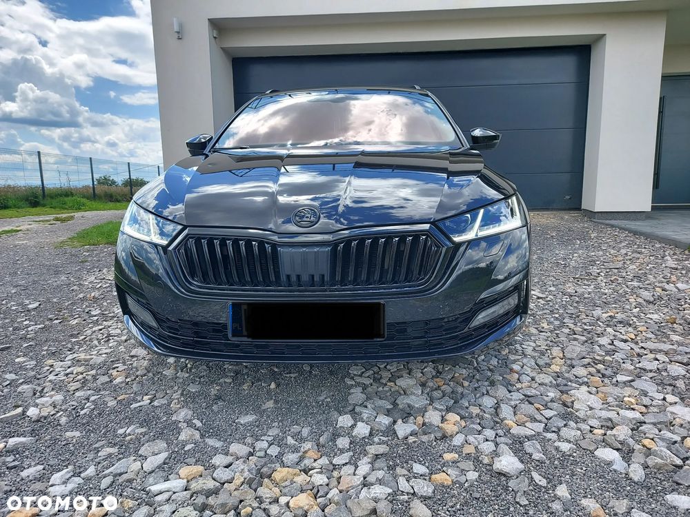 Skoda Octavia Combi 2.0 TDI DSG Edition - 2