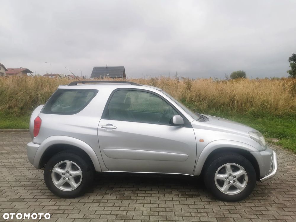 Toyota RAV4 2.0 VVT-i 4x4 - 7