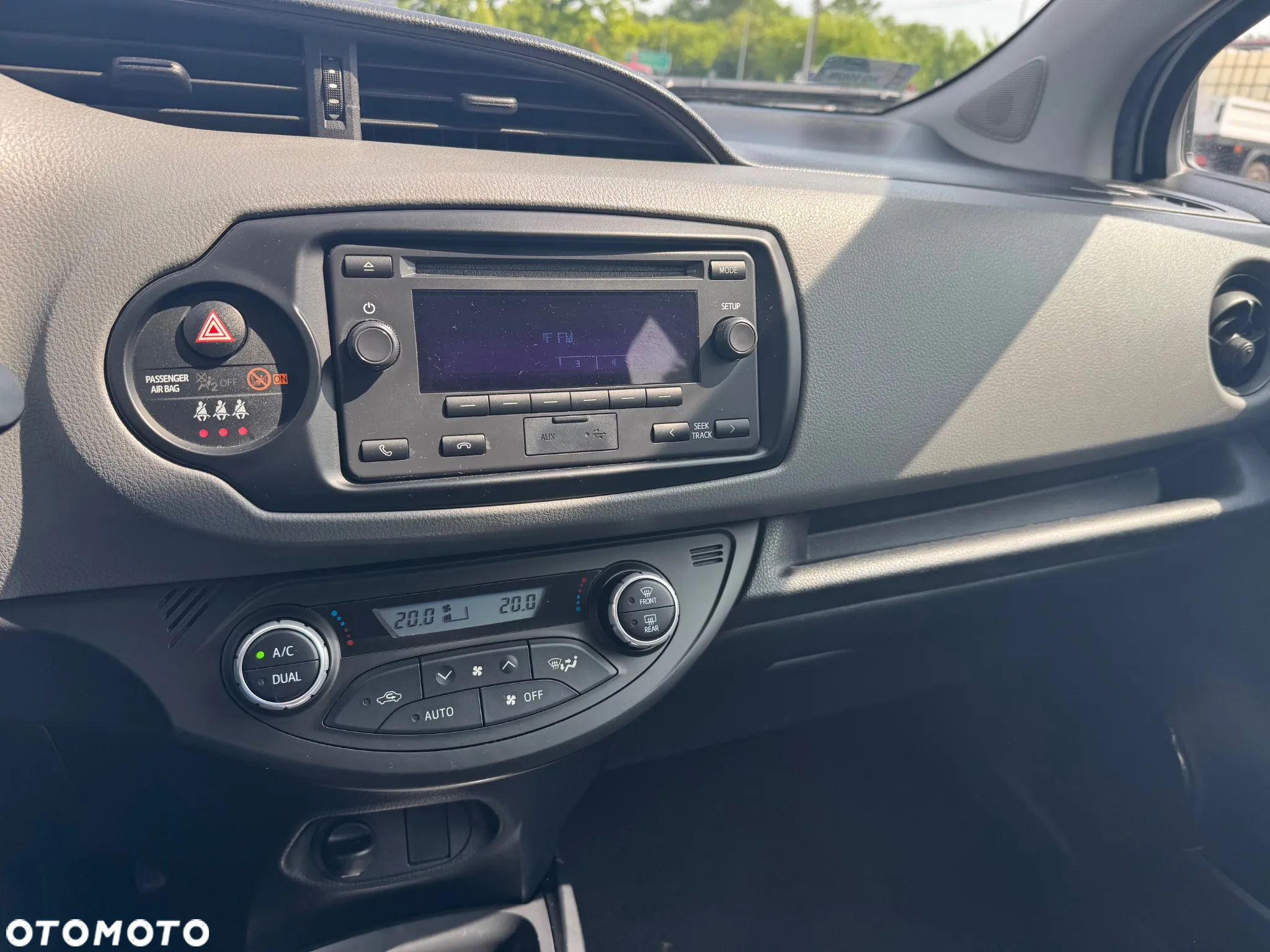 Toyota Yaris Hybrid 100 Active - 9