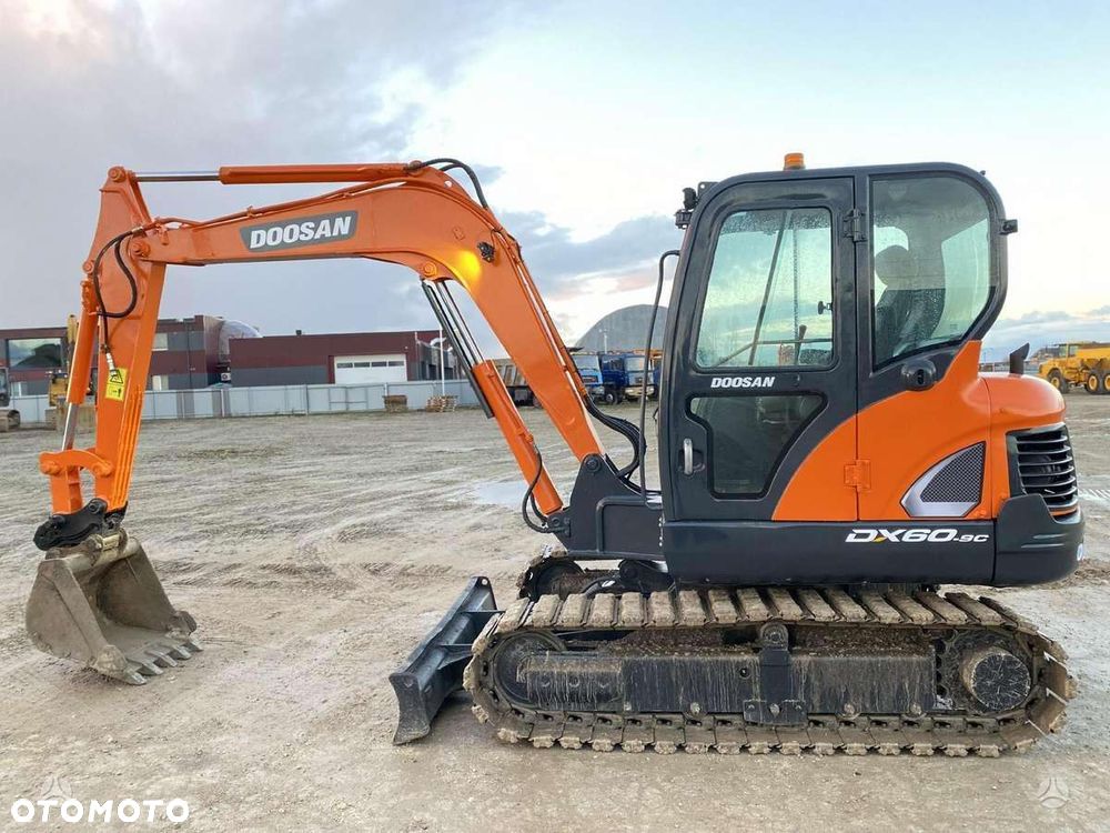 Doosan DX 60 C - 3