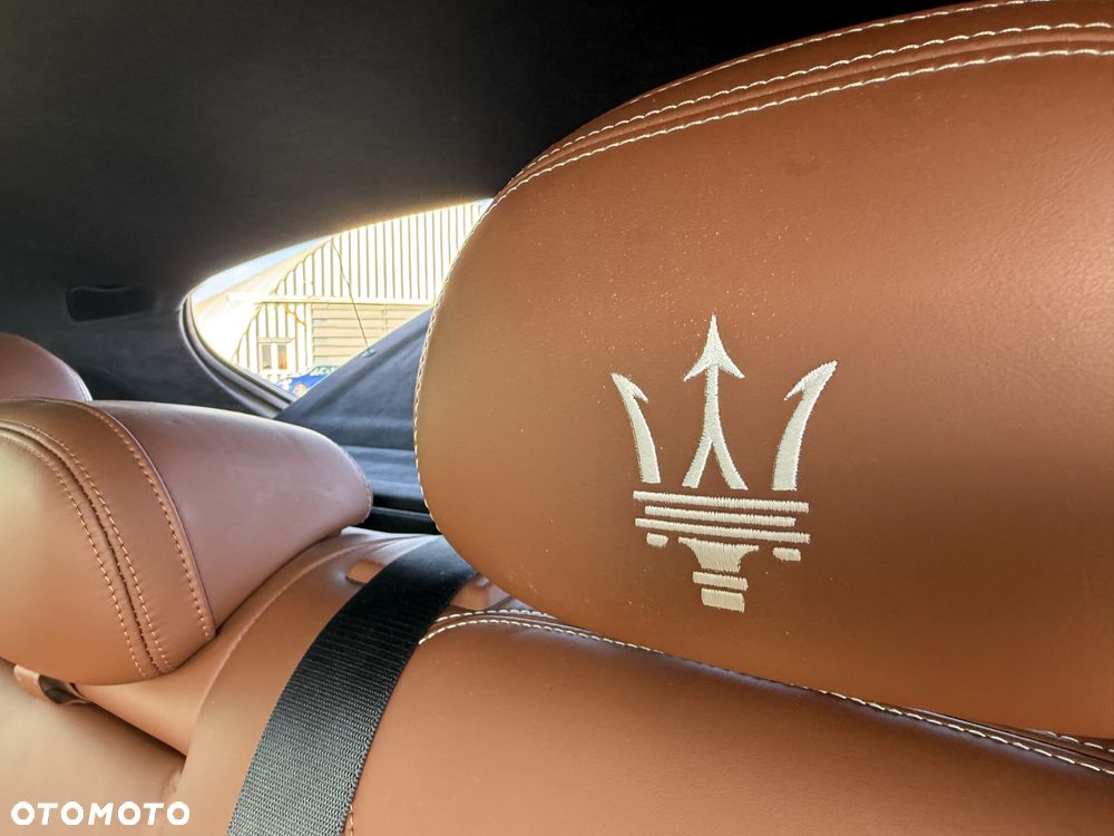 Maserati Levante S Granlusso - 12