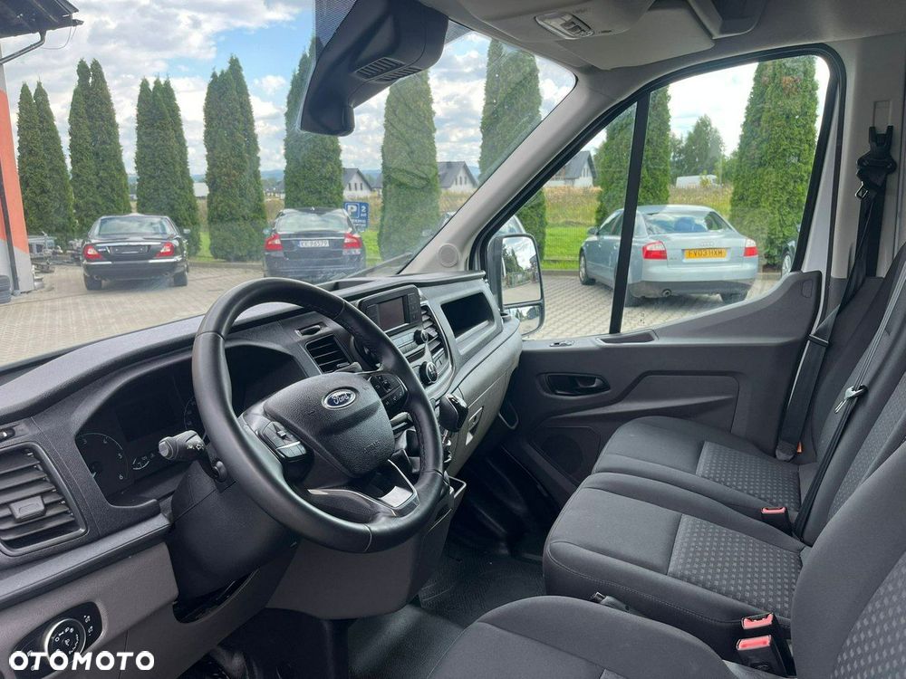 Ford Transit - 13