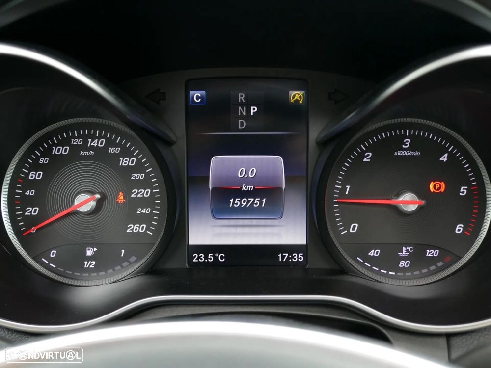 Mercedes-Benz GLC 220 d 4Matic 9G-TRONIC AMG Line - 22