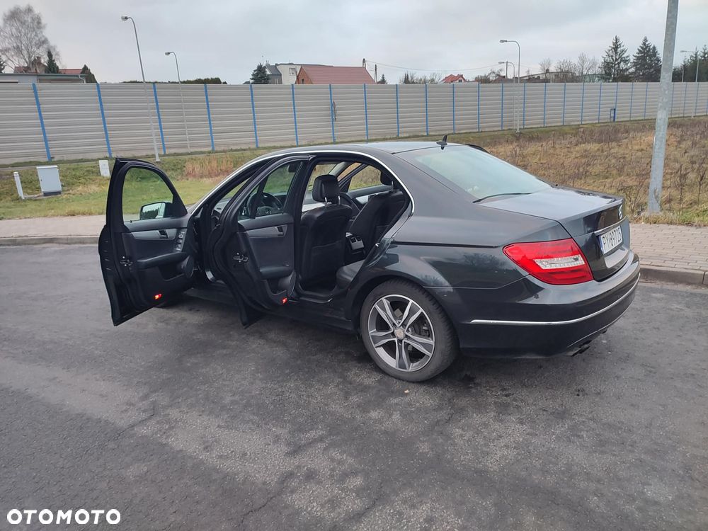 Mercedes-Benz Klasa C 200 CDI BlueEff Elegance - 10