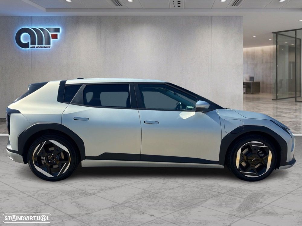 Kia EV4 81.4 kWh Tech - 8