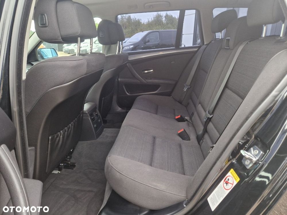 BMW Seria 5 520d Touring Edition Sport - 8