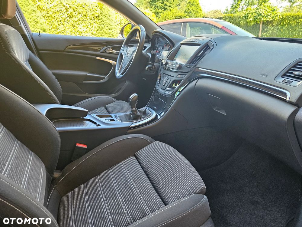 Opel Insignia 1.6 T Cosmo S&S EU6 - 29