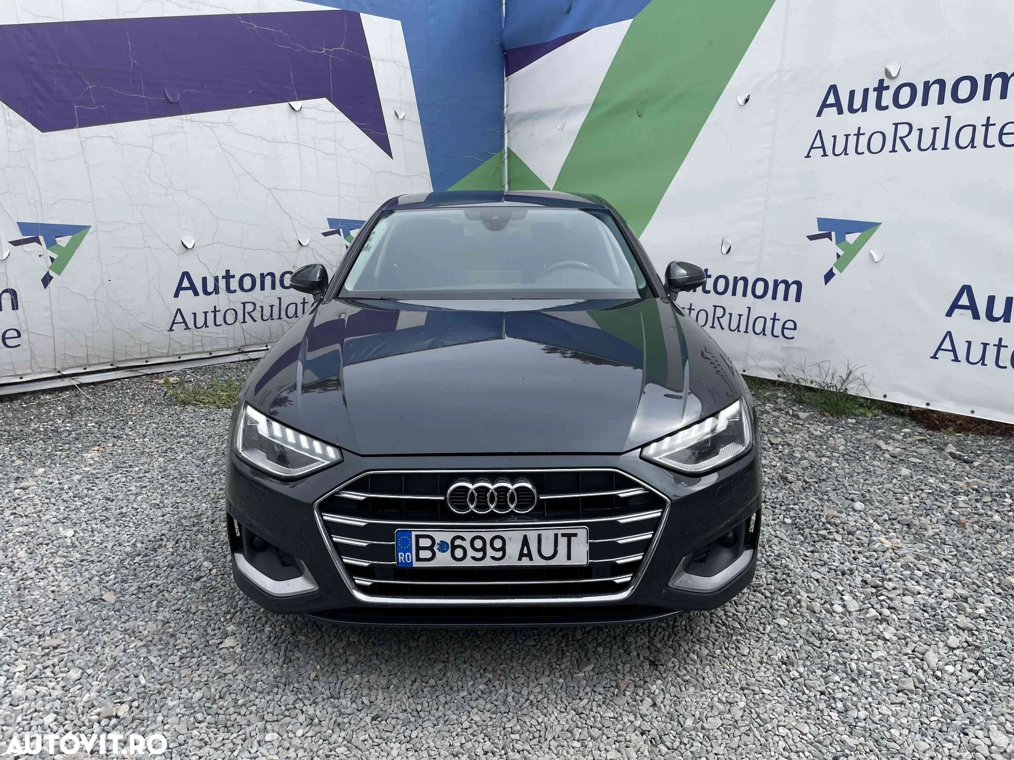 Audi A4 - 1