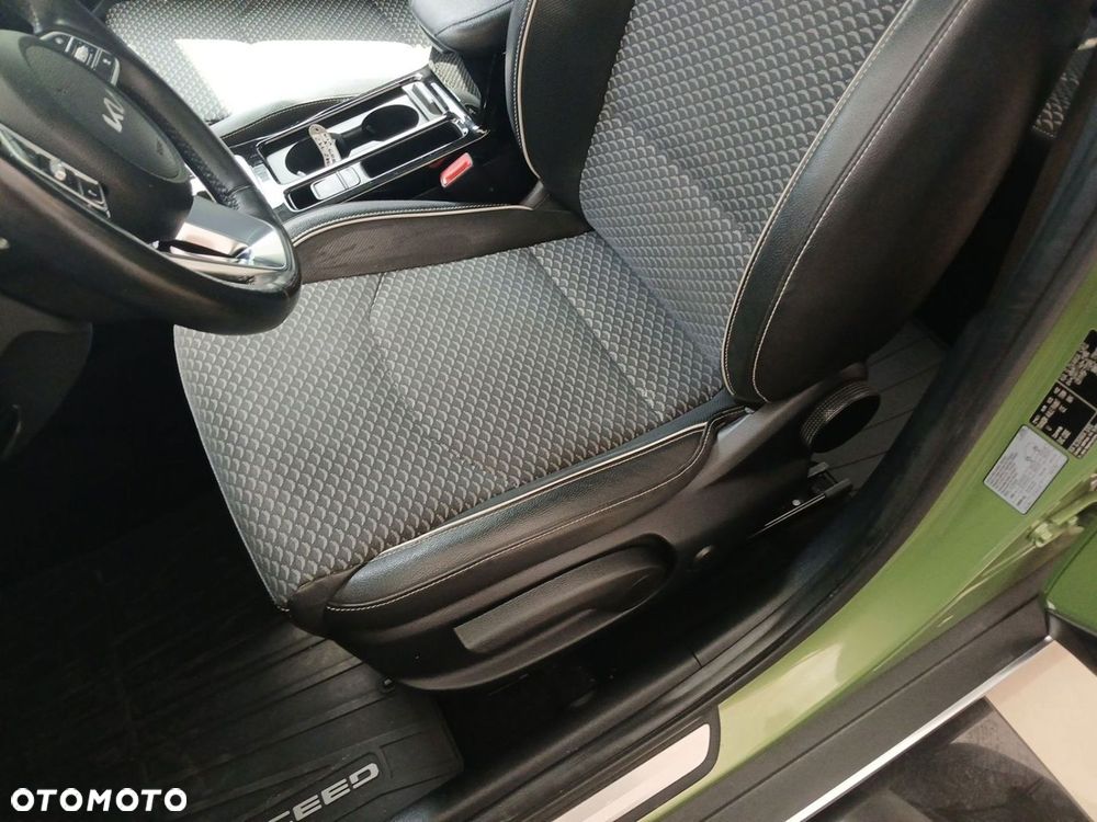 Kia XCeed 1.6 T-GDI Business Line DCT - 12