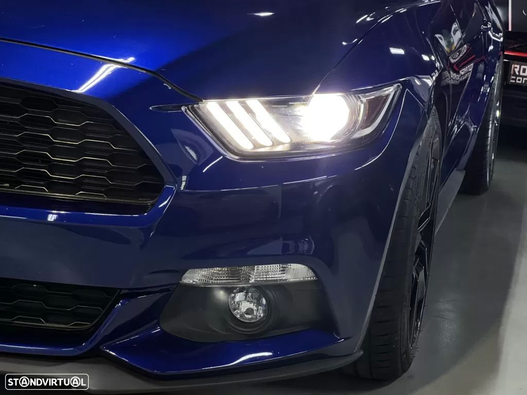 Ford Mustang 2.3i EcoBoost Aut. - 32