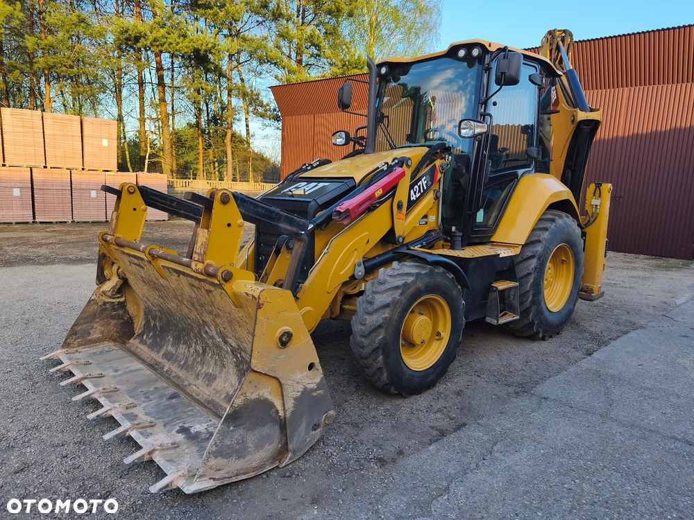 JCB 3CX , Caterpillar CAT 427F, JCB 3CX - 12