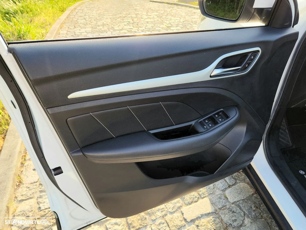 MG ZS EV 44.5 kWh Luxury - 20