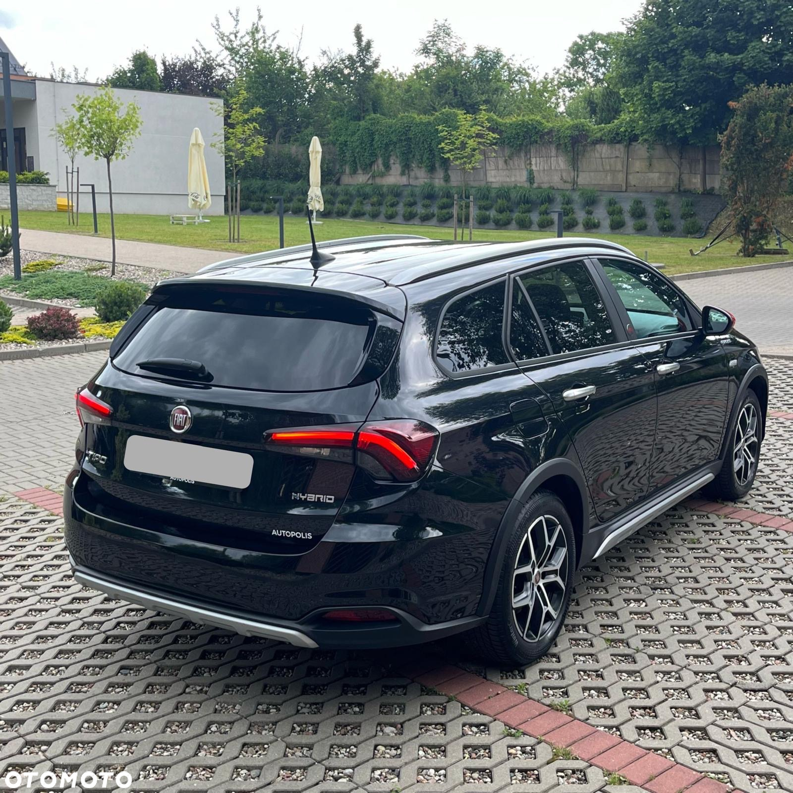 Fiat Tipo Kombi 1.5 GSE Hybrid Cross - 3