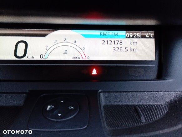 Renault Grand Scenic - 24