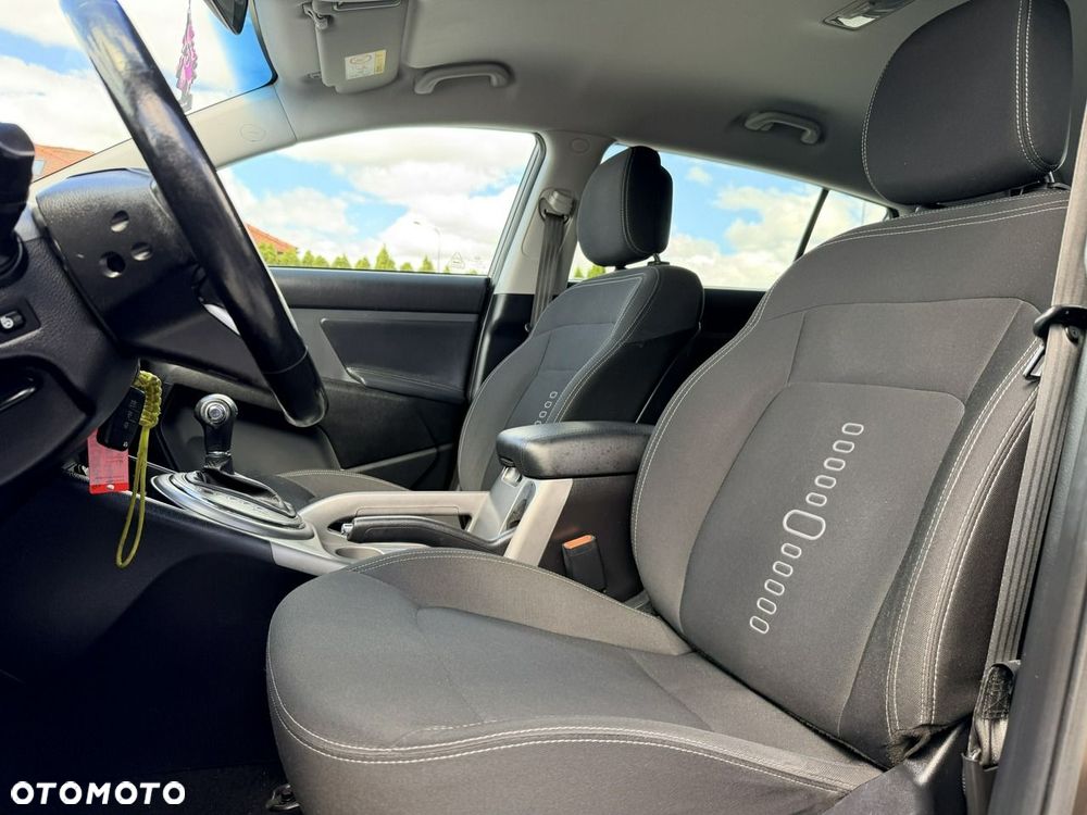 Kia Sportage 2.0 CVVT 2WD Automatik Vision - 28