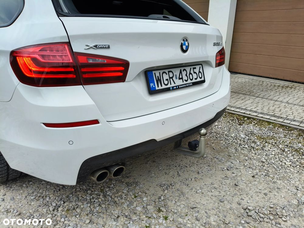 BMW Seria 5 525d xDrive - 22