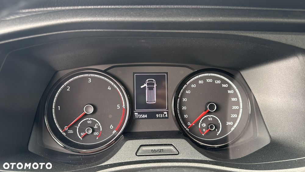 Volkswagen Caravelle 2.0 TDI L2 Highline DSG - 6