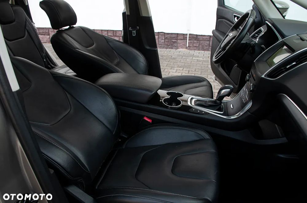 Ford S-Max 2.0 TDCi Allrad Titanium - 39