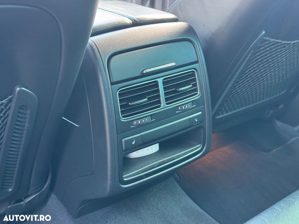 Volkswagen Touareg - 32