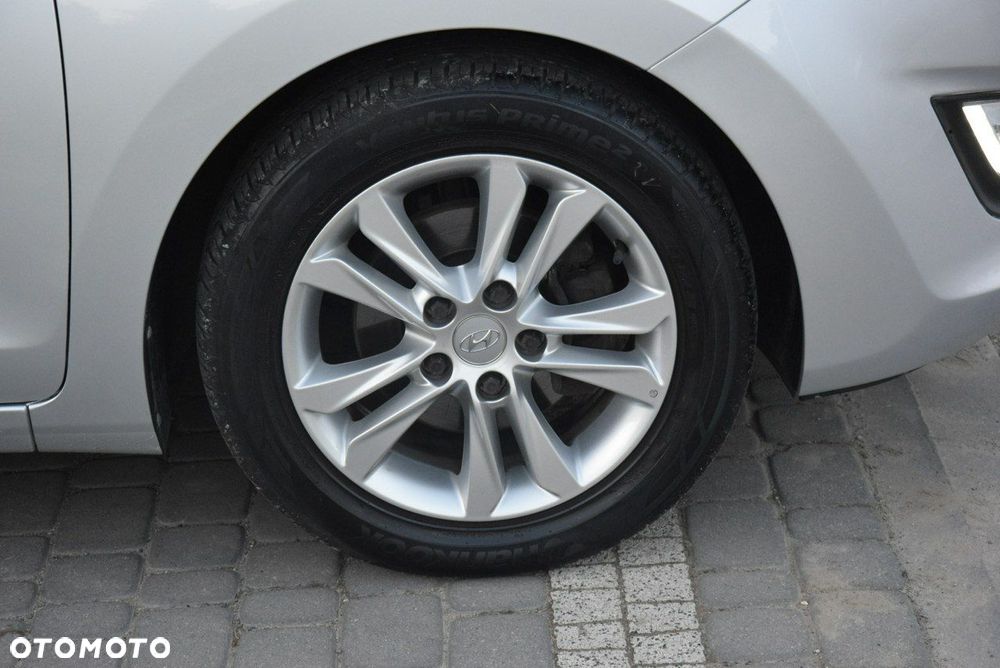 Hyundai i30 1.4 Premium - 9