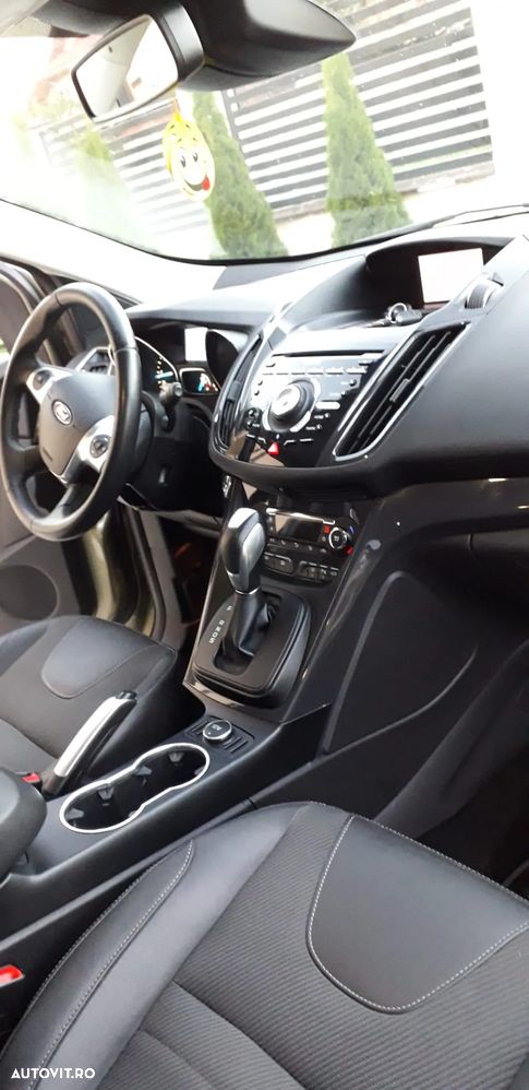 Ford Kuga 2.0 TDCi 4x4 Aut. Titanium - 10