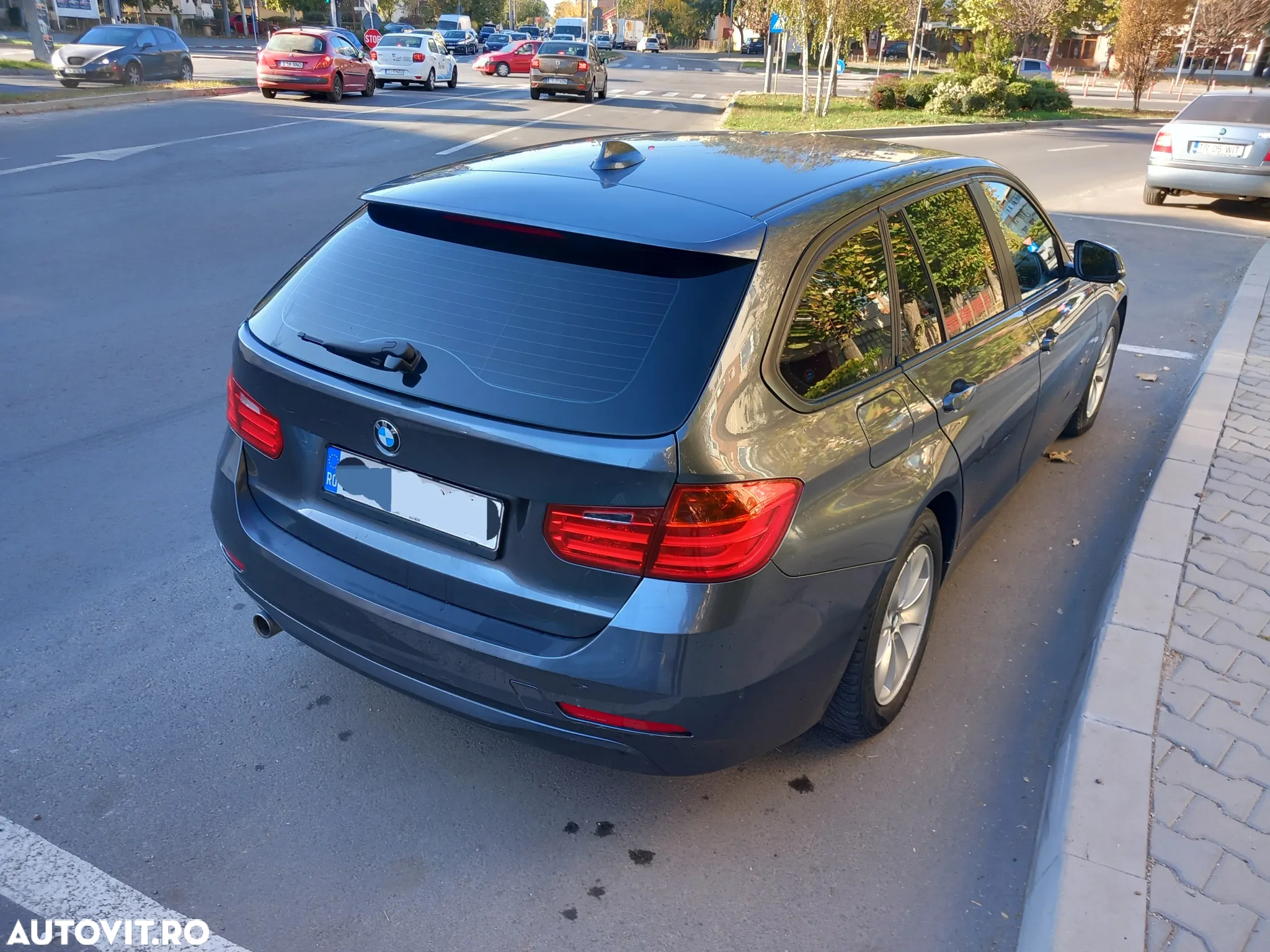 BMW Seria 3 316d Touring - 2