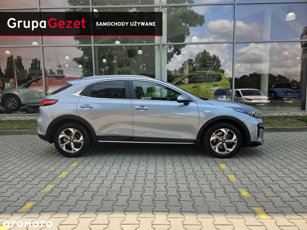 Kia XCeed 1.5 T-GDI M - 8