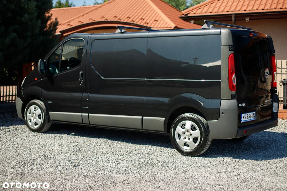 Opel Vivaro - 12