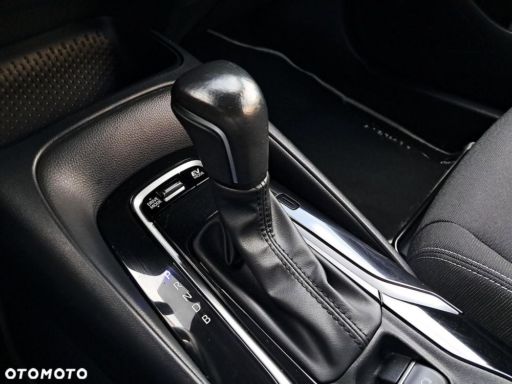 Toyota Corolla 1.8 Hybrid Comfort - 23