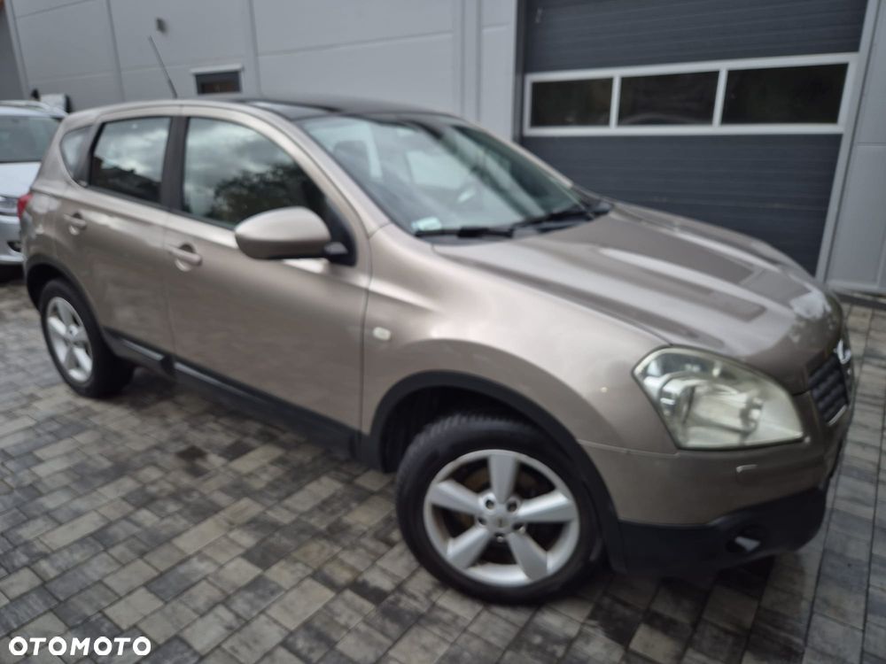 Nissan Qashqai - 2