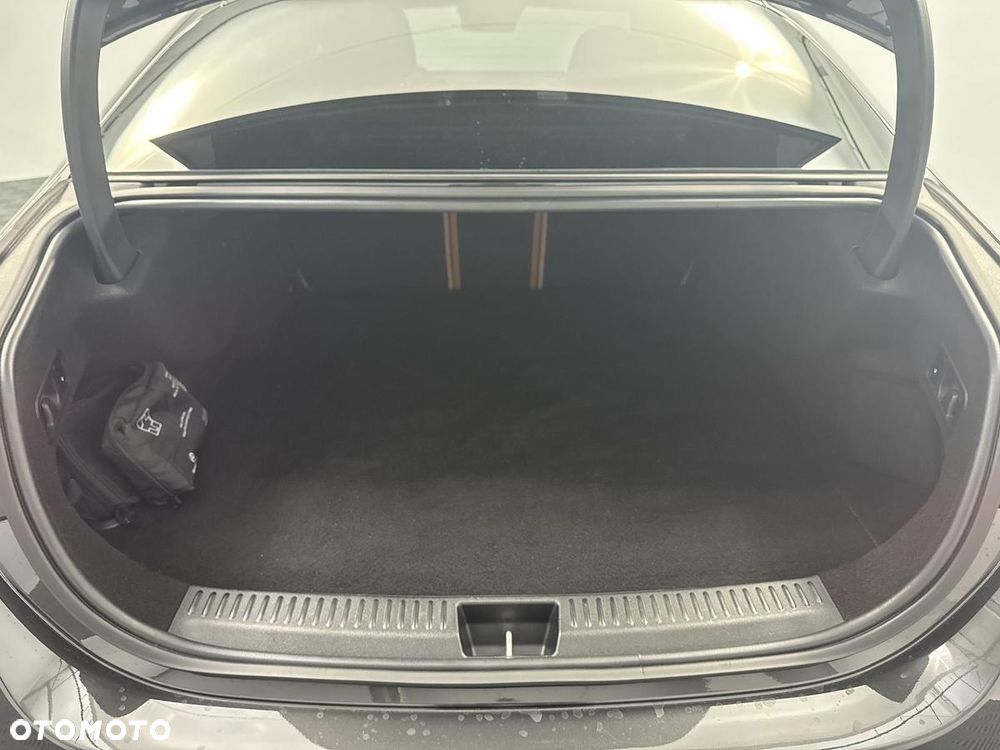 Mercedes-Benz Klasa E 300 de PHEV 4-Matic AMG 9G-Tronic - 24