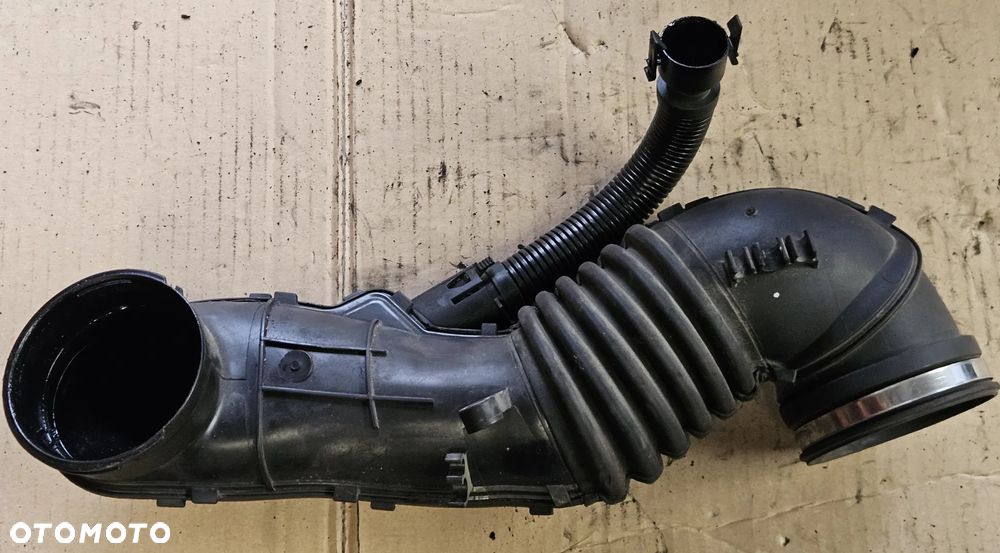 BMW E60 E61  E90 1 E87 X3 E83 2.0 D Rura wąż powietrza 7804846 - 3
