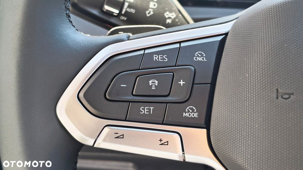 Volkswagen Tiguan - 21