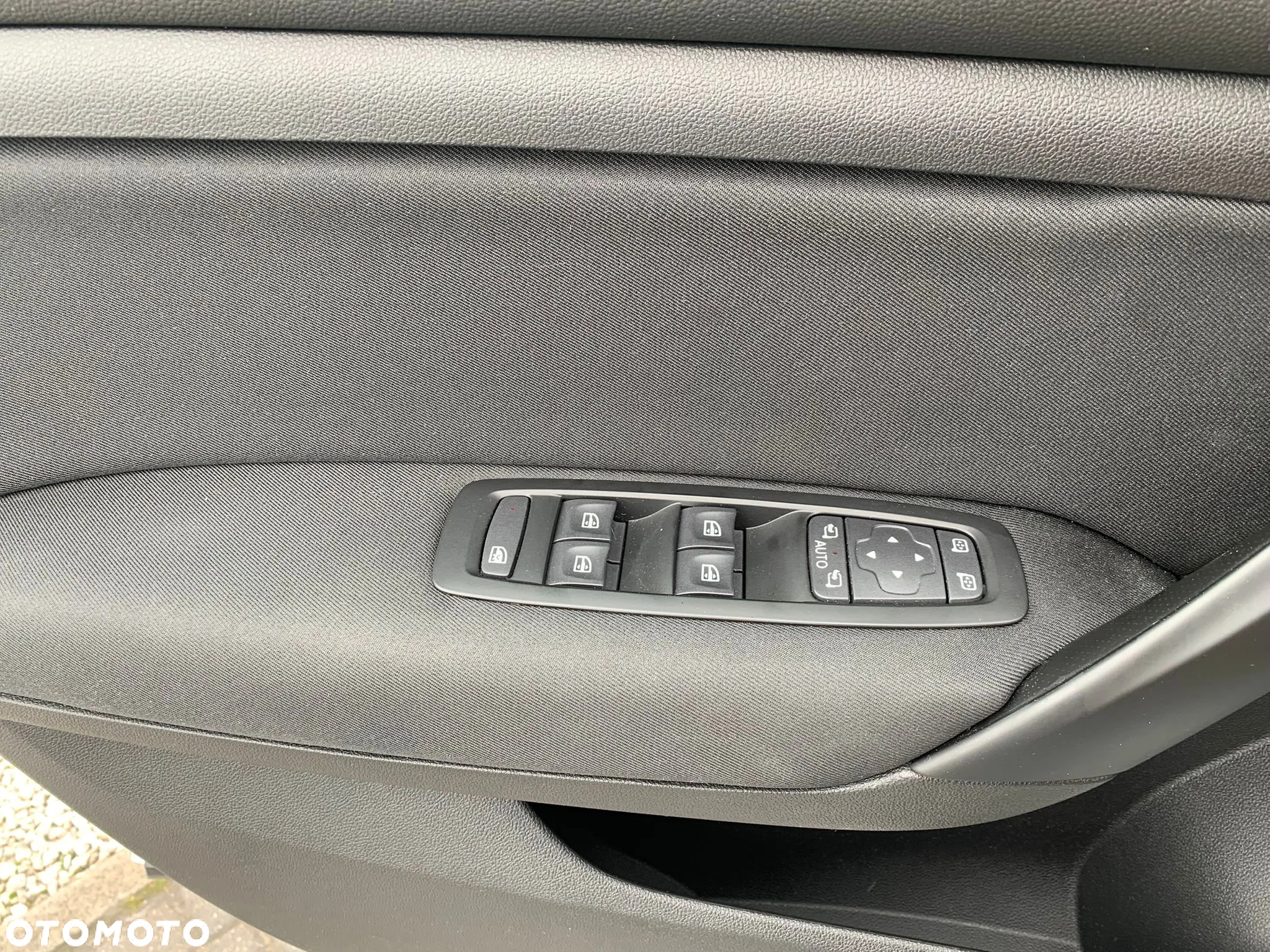 Renault Megane 1.6 E-TECH Plug-In Zen - 16