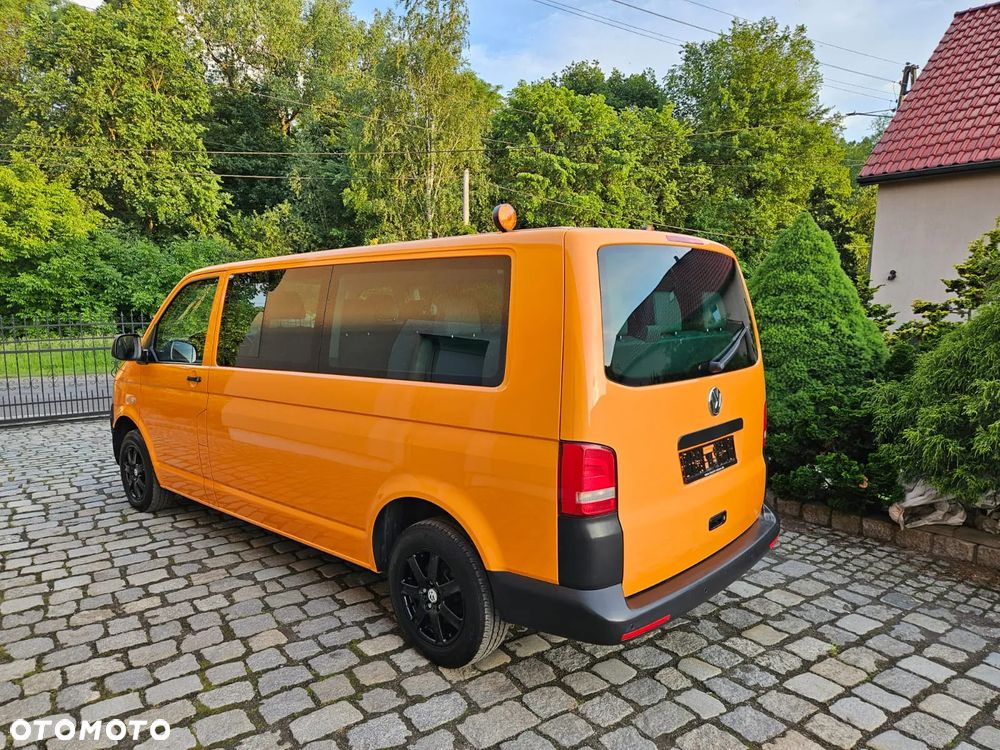 Volkswagen Transporter Caravelle Lang BMT Comfortline - 9