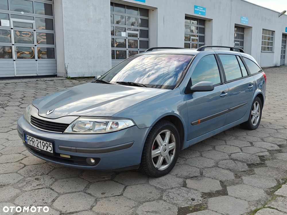 Renault Laguna - 1