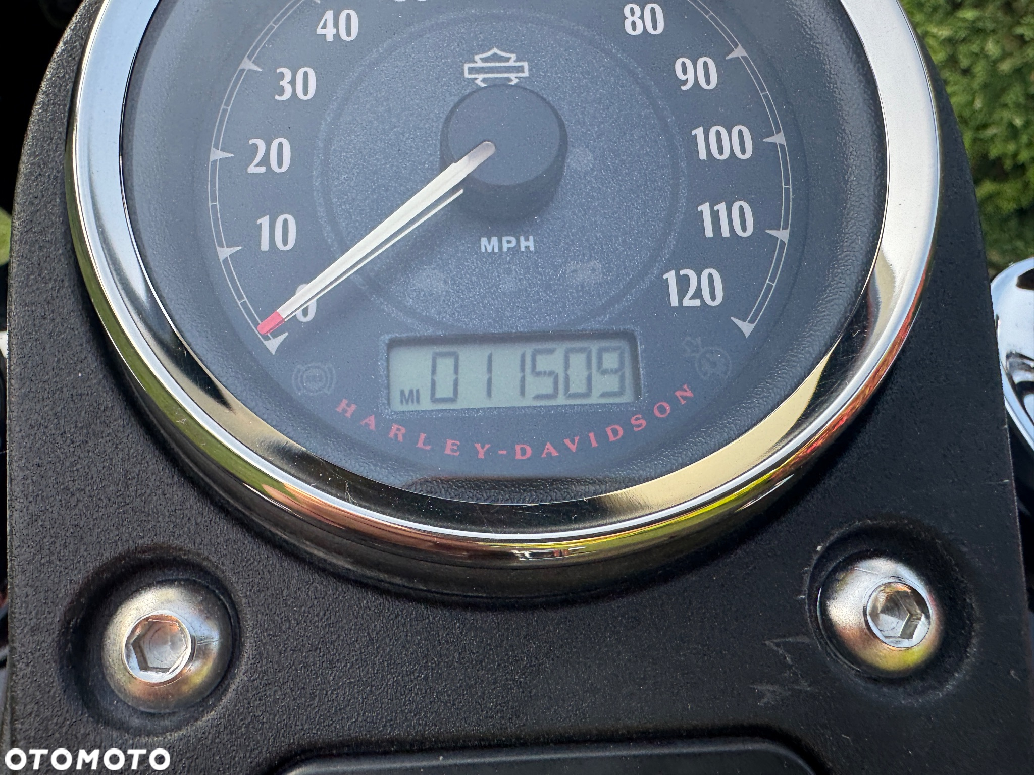 Harley-Davidson Dyna Street Bob - 10