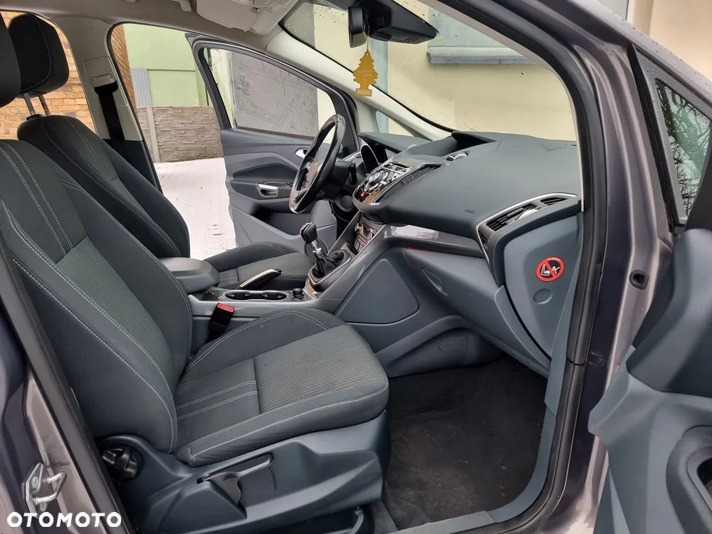 Ford Grand C-MAX - 14