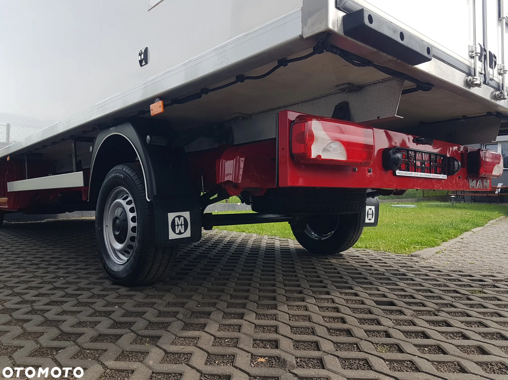 MAN TGE 3.180 8 EP CHŁODNIA AGREGAT 4,20x2,10x2,20 IZOTERMA FUNKCJA GRZANIA KLIMA DMC 3500 KG - 32