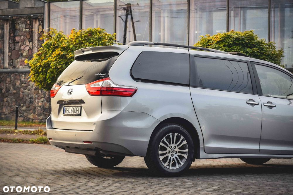 Toyota Sienna 3.5 V6 - 9